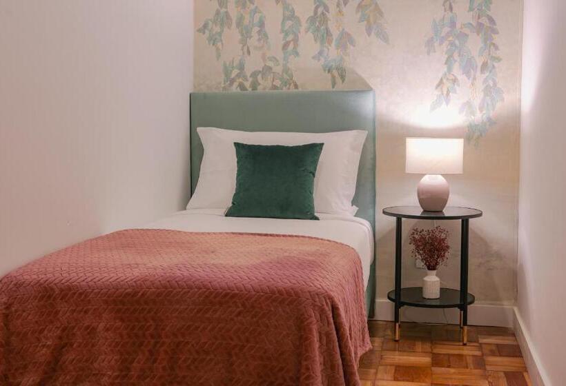 هتل Succeed Campo Pequeno Suites