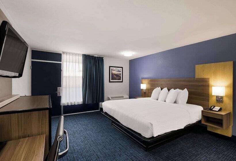 בית מלון כפרי Surestay Plus By Best Western Pigeon Forge