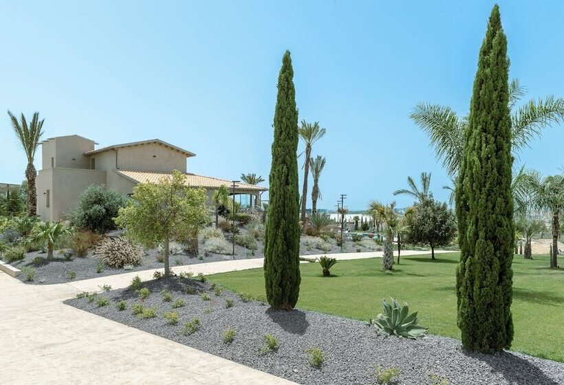 Отель Terreforti Luxury Village