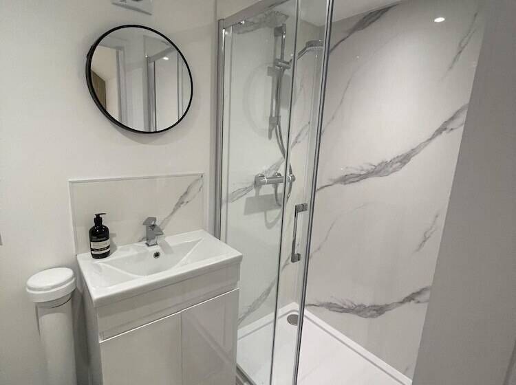 فندق The Lodge Hideaway   Studio Style, Simple Luxury