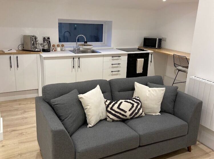 فندق The Lodge Hideaway   Studio Style, Simple Luxury