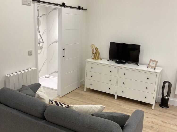 فندق The Lodge Hideaway   Studio Style, Simple Luxury