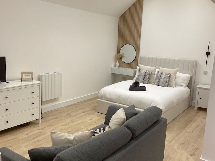 فندق The Lodge Hideaway   Studio Style, Simple Luxury