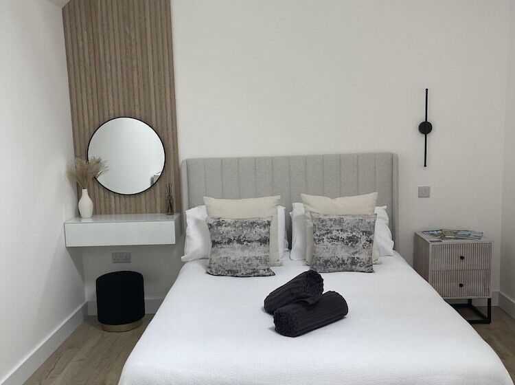 فندق The Lodge Hideaway   Studio Style, Simple Luxury