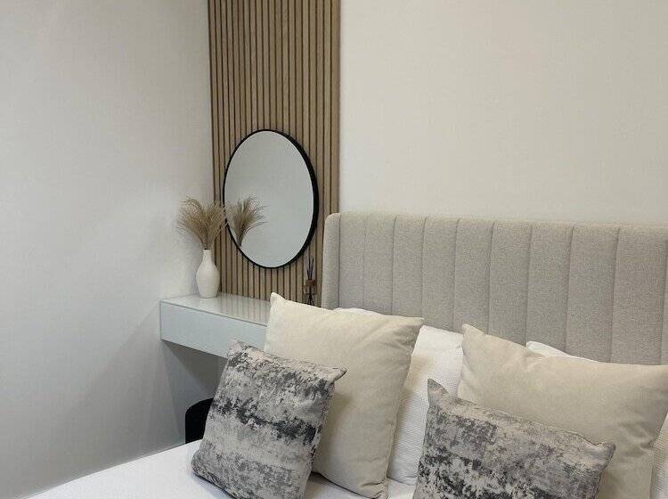 فندق The Lodge Hideaway   Studio Style, Simple Luxury