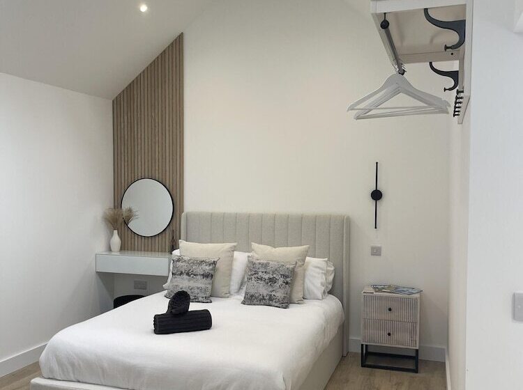 فندق The Lodge Hideaway   Studio Style, Simple Luxury