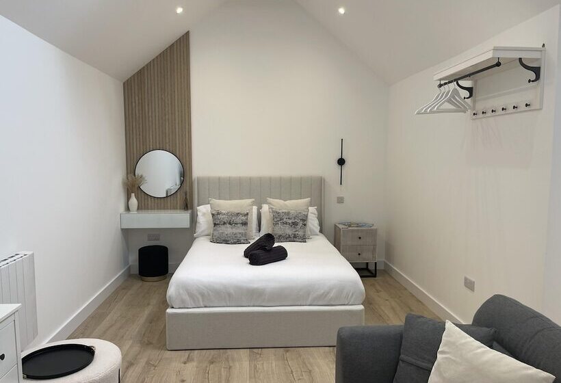 فندق The Lodge Hideaway   Studio Style, Simple Luxury