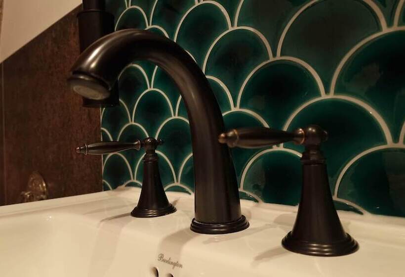 فندق The Mad Hatter S Guestrooms