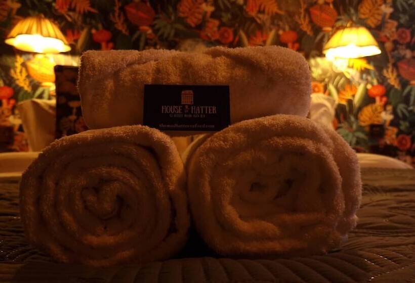 فندق The Mad Hatter S Guestrooms
