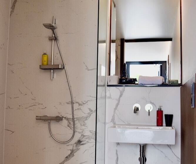 فندق Tin Inn Montabaur