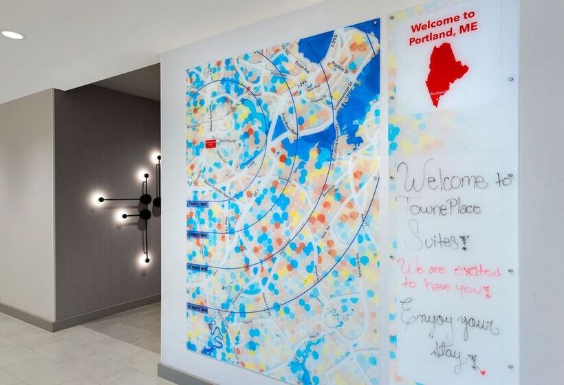 Отель Towneplace Suites Portland Airport Me