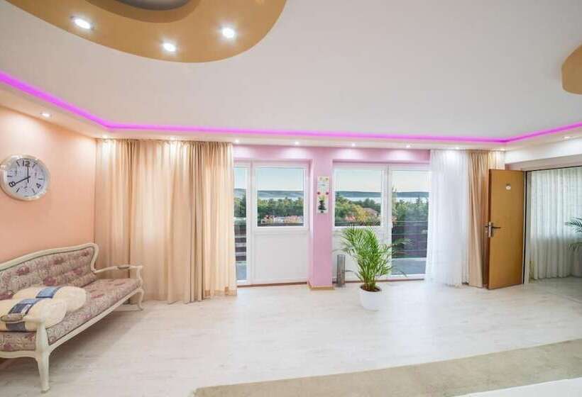 فندق Ul. Dr. Franje Tuđmana 71