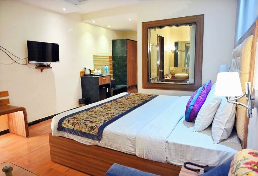 호텔 Woods Inn Resort