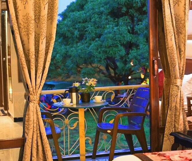 호텔 Woods Inn Resort