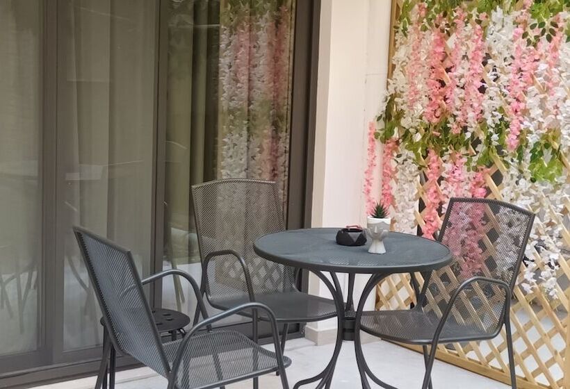 Km Luxury Apart Downtown