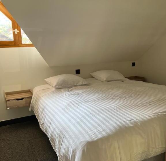 La Parenthèse Enchantée