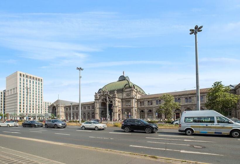 Limehome Nuremberg Celtisplatz