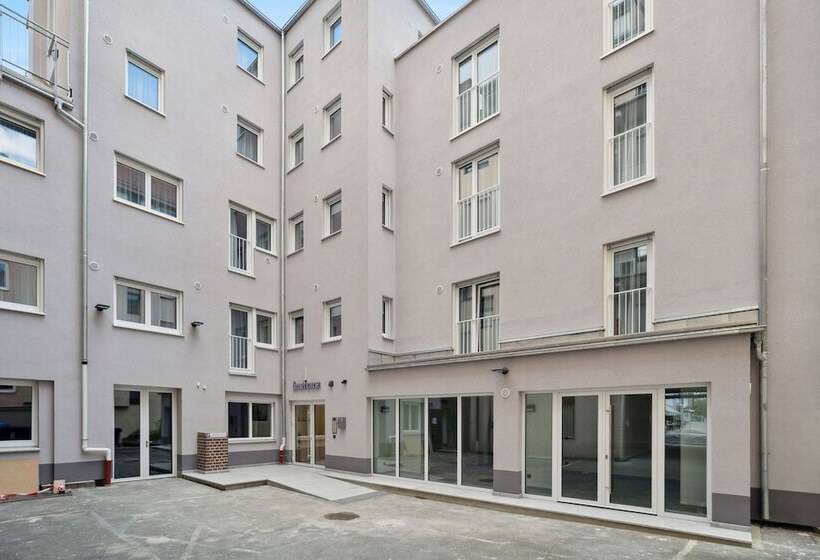 Limehome Nuremberg Celtisplatz