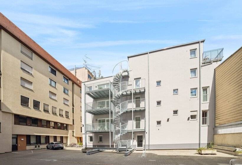 Limehome Nuremberg Celtisplatz