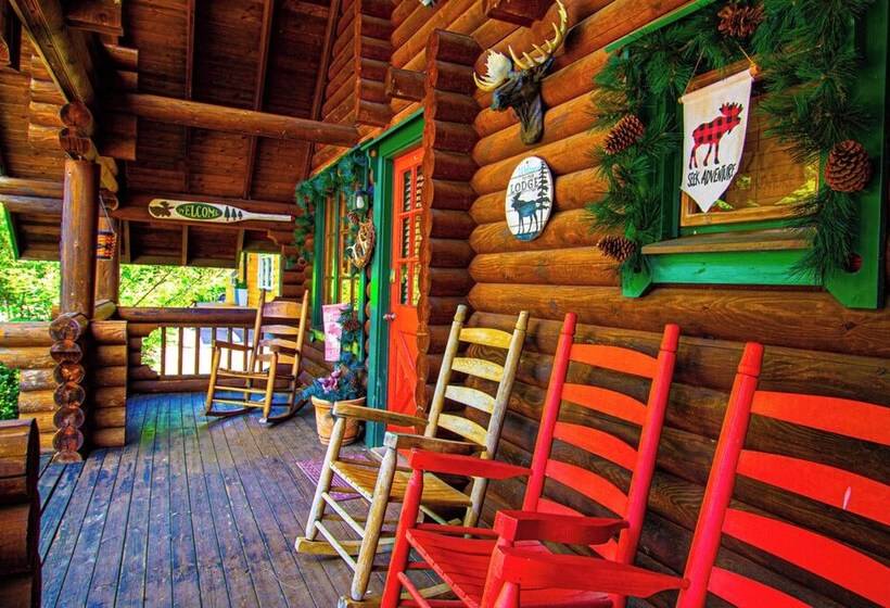 Moose Lodge With Hot Tub