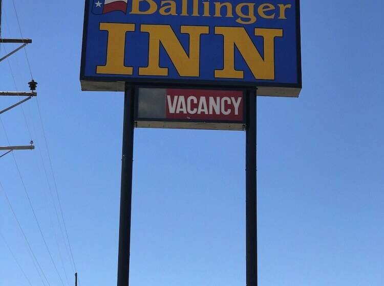 فندق على الطريق Ballinger Inn