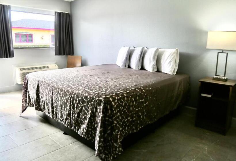 מוטל Home Inn & Suites Orlando Apopka