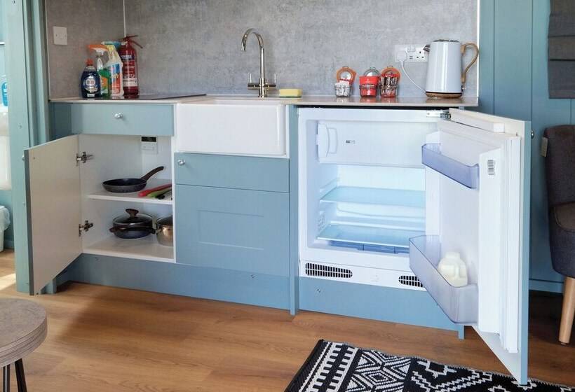 Ocean View 4   1 Bed Pod   Llanrhidian