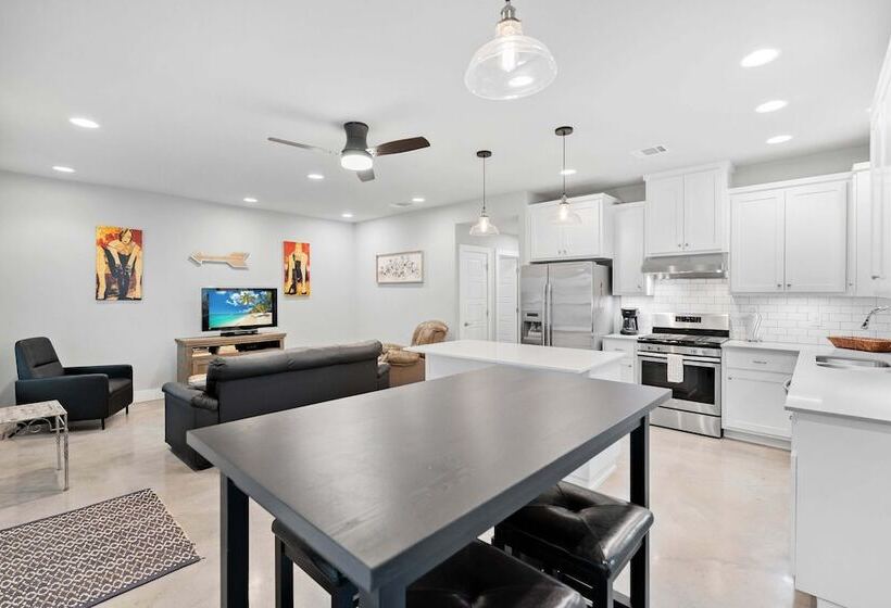 Peaceful Cottage W/ Grill Mins To Lake Travis