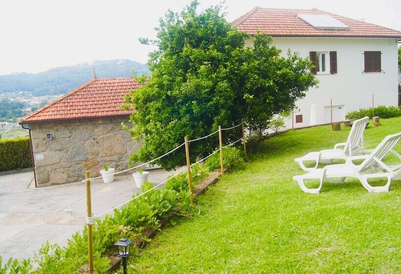 פנסיון Casa Outeiro 99 Paredes De Coura