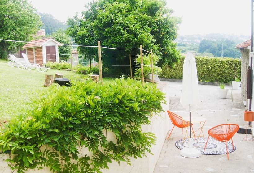 פנסיון Casa Outeiro 99 Paredes De Coura