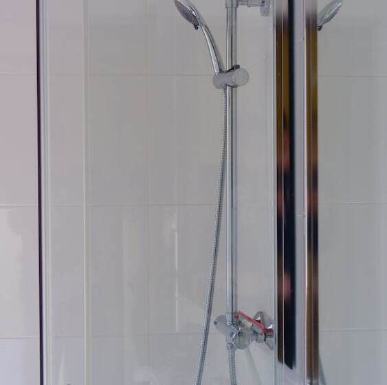 بنسيون Casa Outeiro 99 Paredes De Coura