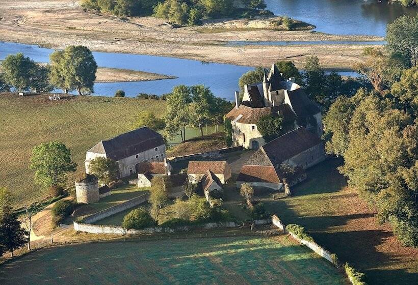פנסיון Château De Meauce