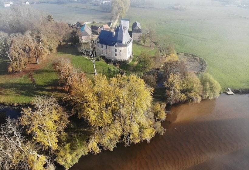 פנסיון Château De Meauce