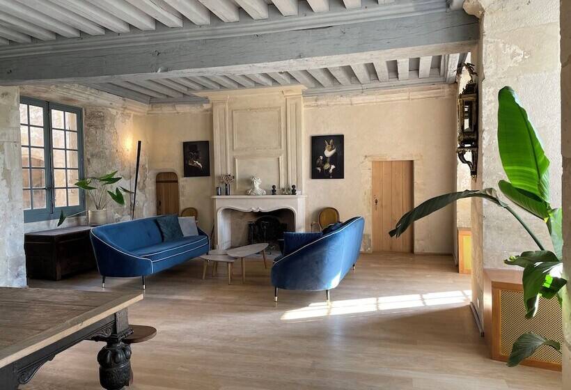 פנסיון Château De Meauce