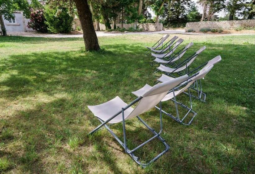 بنسيون Domaine De Saint Pierre Travaillan