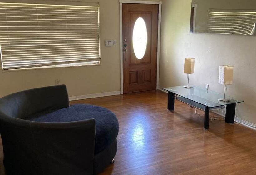 بنسيون Eco Shared Gardenian