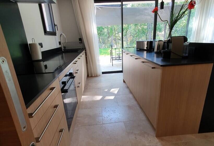 פנסיון L Instant Luberon