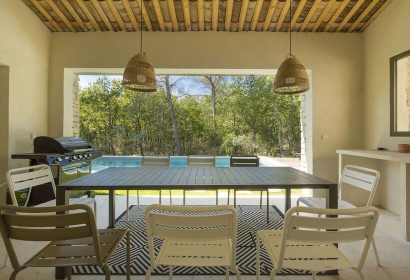 פנסיון L Instant Luberon