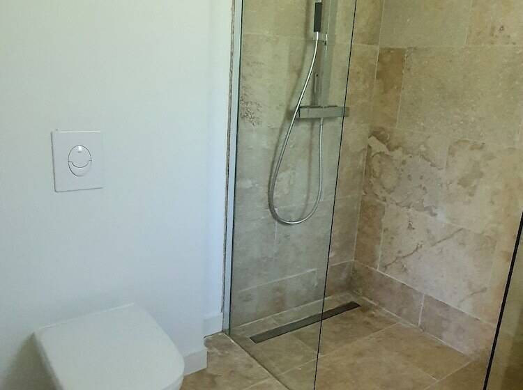 פנסיון L Instant Luberon