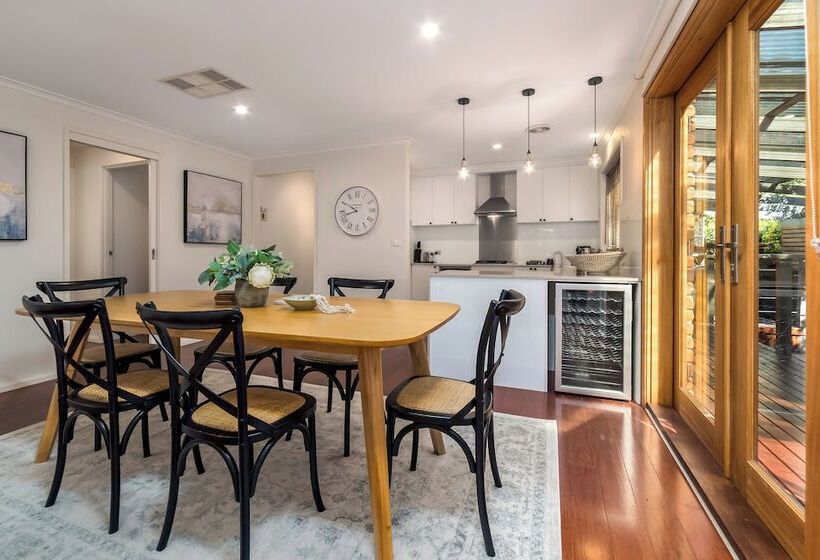פנסיון Modern 3br In Macquarie