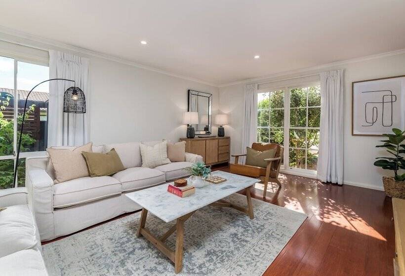 פנסיון Modern 3br In Macquarie