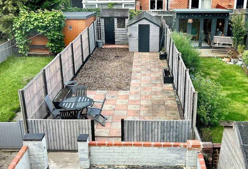 ペンション Oxford House