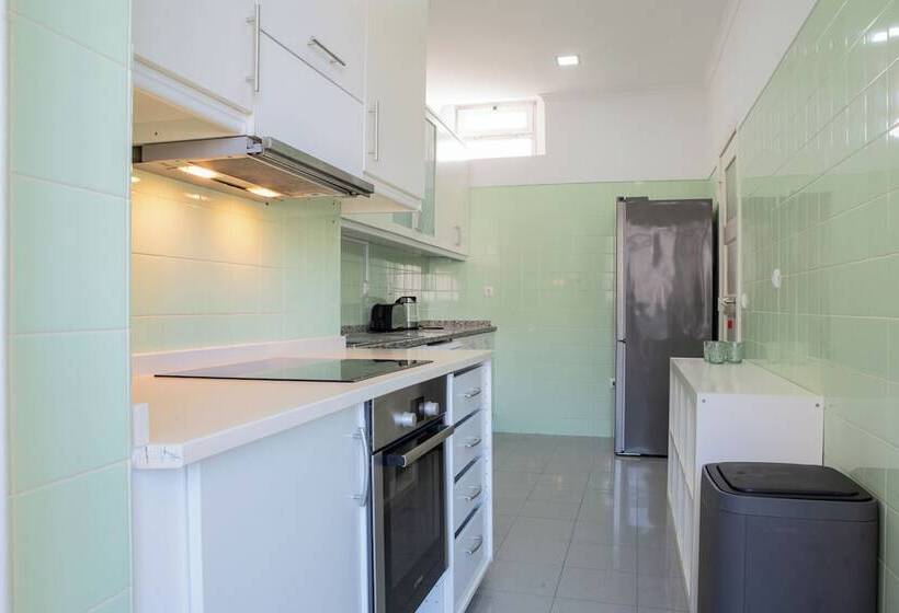 پانسیون Succeed Campo Pequeno Guest House