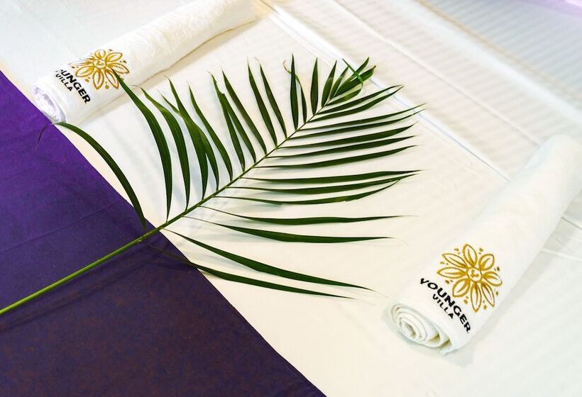 بنسيون Younger Villa