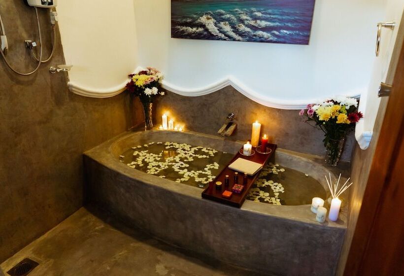 بنسيون Younger Villa