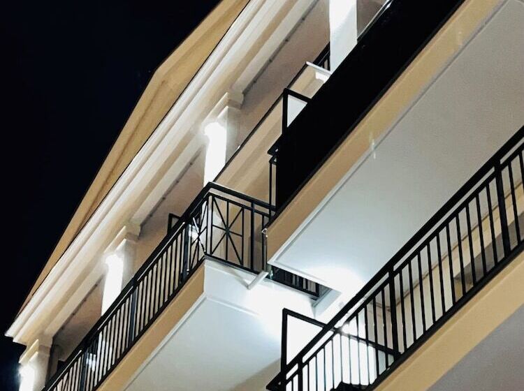 דירת נופש 156 Av. Pasteur B1