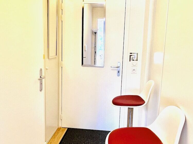 דירת נופש 156 Av. Pasteur B1