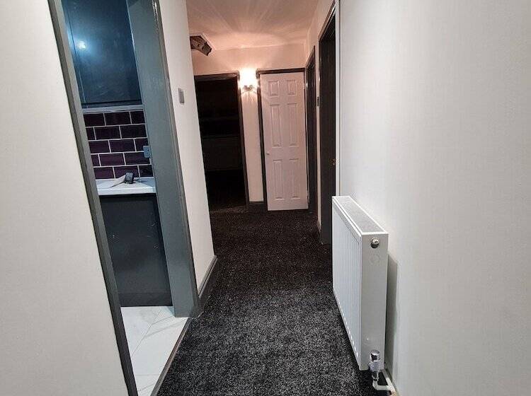 Резиденция 2 Bed House Bungalow In Bristol