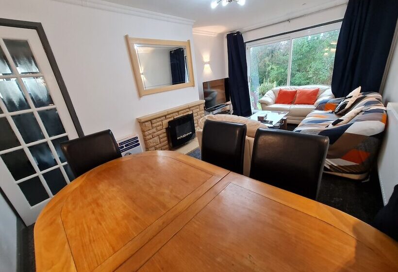 Резиденция 2 Bed House Bungalow In Bristol