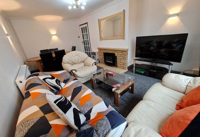 Резиденция 2 Bed House Bungalow In Bristol